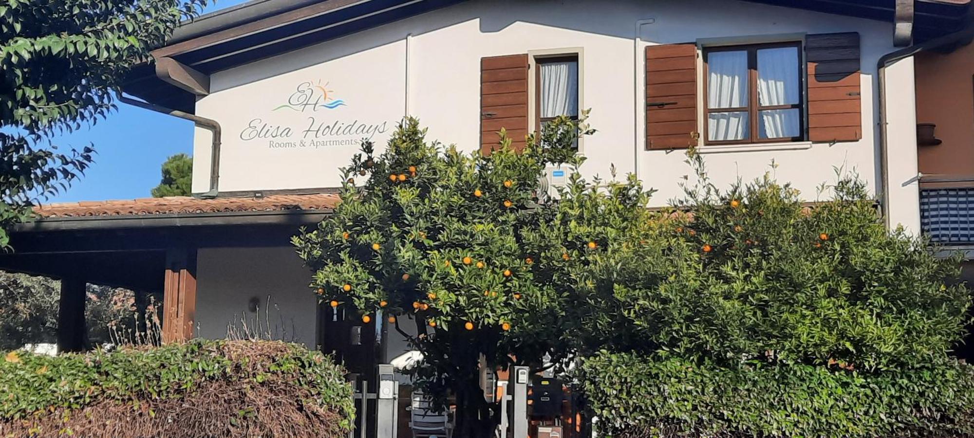 Elisa Holidays Puegnago Bagian luar foto
